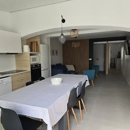 Maison Avec Exterieur A 150 Metres De La - 4 Climatisees * Saint-Cyprien (Pyrenees-Orientales)