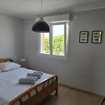 Maison Avec Exterieur A 150 Metres De La - 4 Climatisees Ferienhaus *
