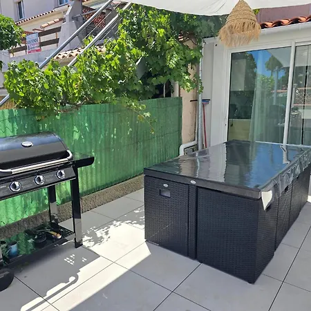 Maison Avec Extérieur à 150 Mètres De La - 4 Climatisées Saint-Cyprien (Pyrenees-Orientales)